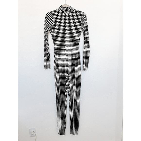 Naked Wardrobe Houndstooth Turtle Neck Long Sleeve Jumpsuit Black White Large - Picture 4 of 11
